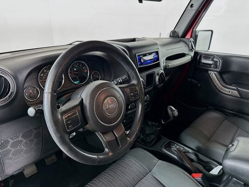 Used 2012 Jeep Wrangler Sport image 9