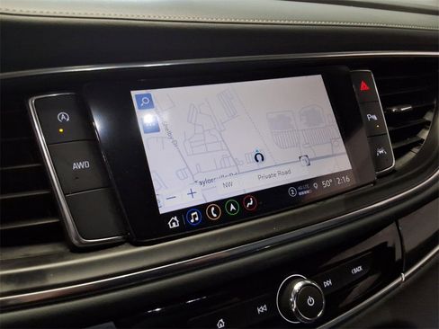 Used 2024 Buick Enclave Premium image 17