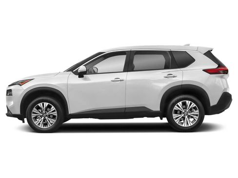 Used 2021 Nissan Rogue SV w/ Premium Package FWD image 3