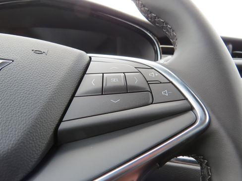 New 2025 Cadillac XT5 Luxury w/ LPO, Floor Liner Package image 22