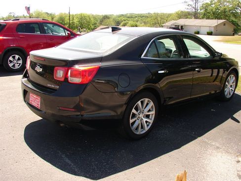 Used 2016 Chevrolet Malibu LTZ image 3
