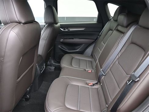 New 2025 MAZDA CX-5 Signature image 18