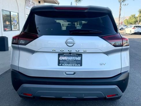 Used 2023 Nissan Rogue SV FWD image 5