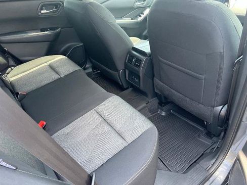 Certified 2024 Nissan Rogue SV AWD/4WD image 11