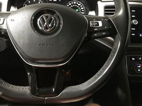 Used 2019 Volkswagen Atlas SE FWD image 24