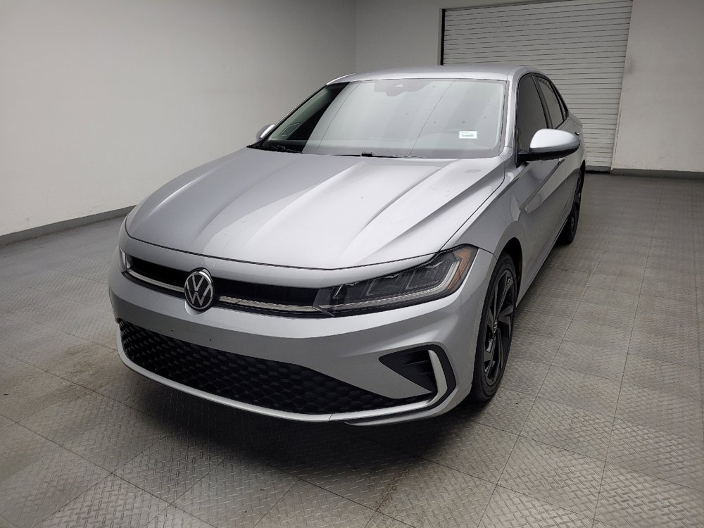 Used 2025 Volkswagen Jetta SE FWD image 15