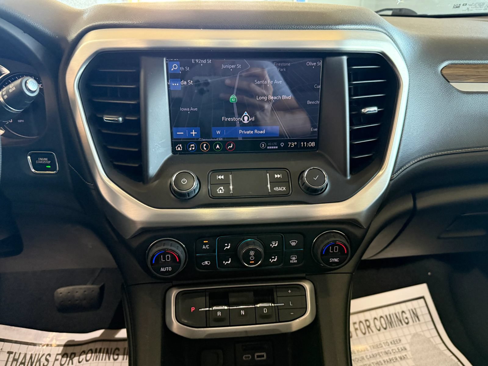 Used 2022 GMC Acadia SLE w/ Driver Convenience Package FWD image 17