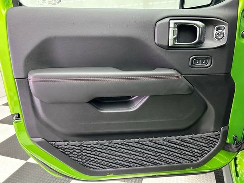 New 2025 Jeep Wrangler Unlimited Rubicon image 14