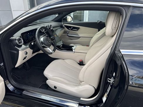 Used 2024 Mercedes-Benz CLE 300 4MATIC Coupe image 11