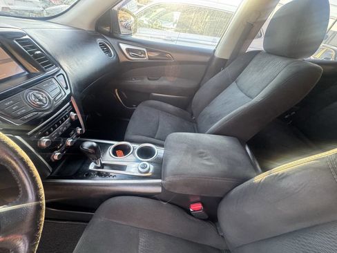 Used 2015 Nissan Pathfinder SV w/ Cargo Package image 27