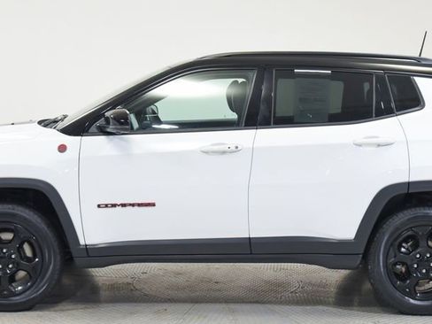Used 2023 Jeep Compass Trailhawk w/ Trailhawk Elite Group AWD/4WD image 6