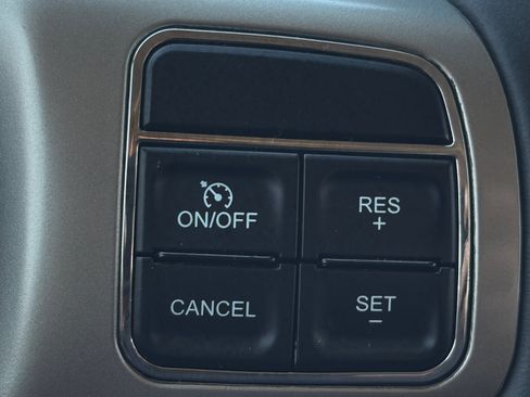 Used 2012 Jeep Liberty Limited Jet w/ Comfort/Convenience Group AWD/4WD image 27