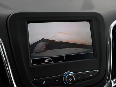 Used 2024 Chevrolet Equinox LT FWD image 22