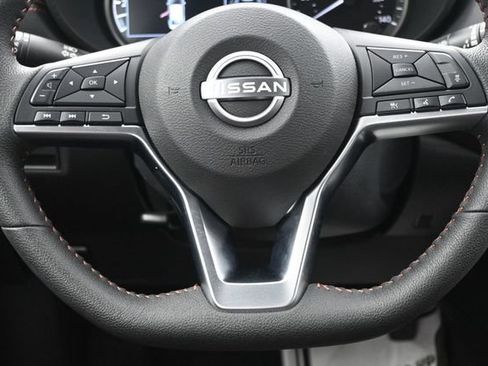 Used 2025 Nissan Versa SR w/ Trunk Package FWD image 18