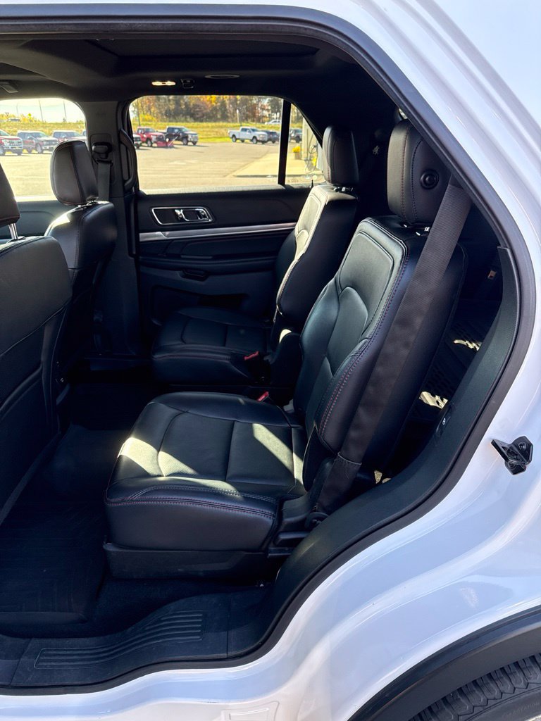 Used 2019 Ford Explorer Sport w/ Equipment Group 401A AWD/4WD image 9