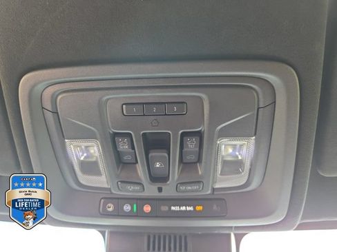 Certified 2024 GMC Sierra 1500 Denali Ultimate AWD/4WD image 33