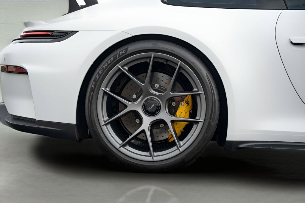Used 2026 Porsche 911 GT3 RWD image 25