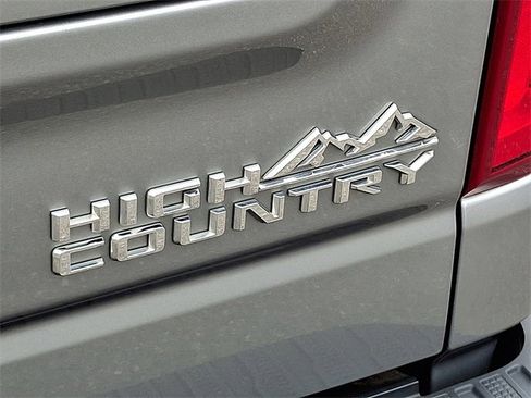 Used 2023 Chevrolet Silverado 1500 High Country image 26