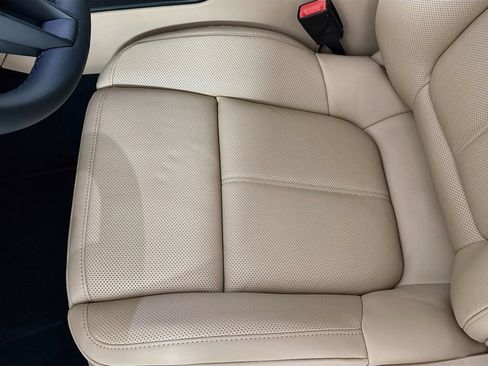 Certified 2026 Porsche Macan AWD/4WD image 20