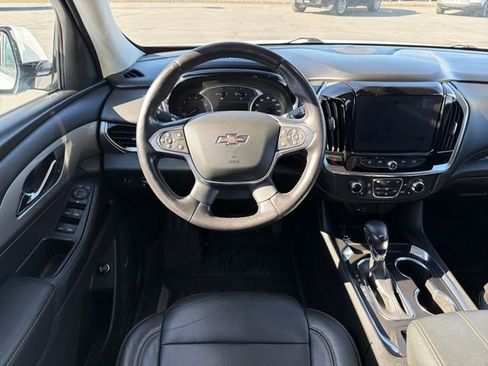 Used 2021 Chevrolet Traverse RS w/ LPO, Floor Liner Package image 5