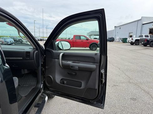 Used 2009 GMC Sierra 1500 SLE w/ SLE Preferred Package AWD/4WD image 28