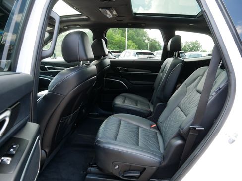 Certified 2025 Kia Telluride SX Prestige X-Line AWD/4WD image 35
