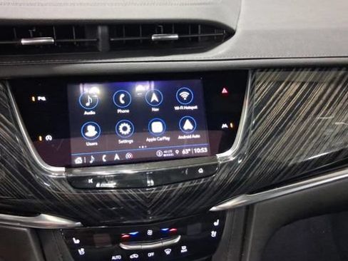 Used 2024 Cadillac XT6 Premium Luxury FWD image 10
