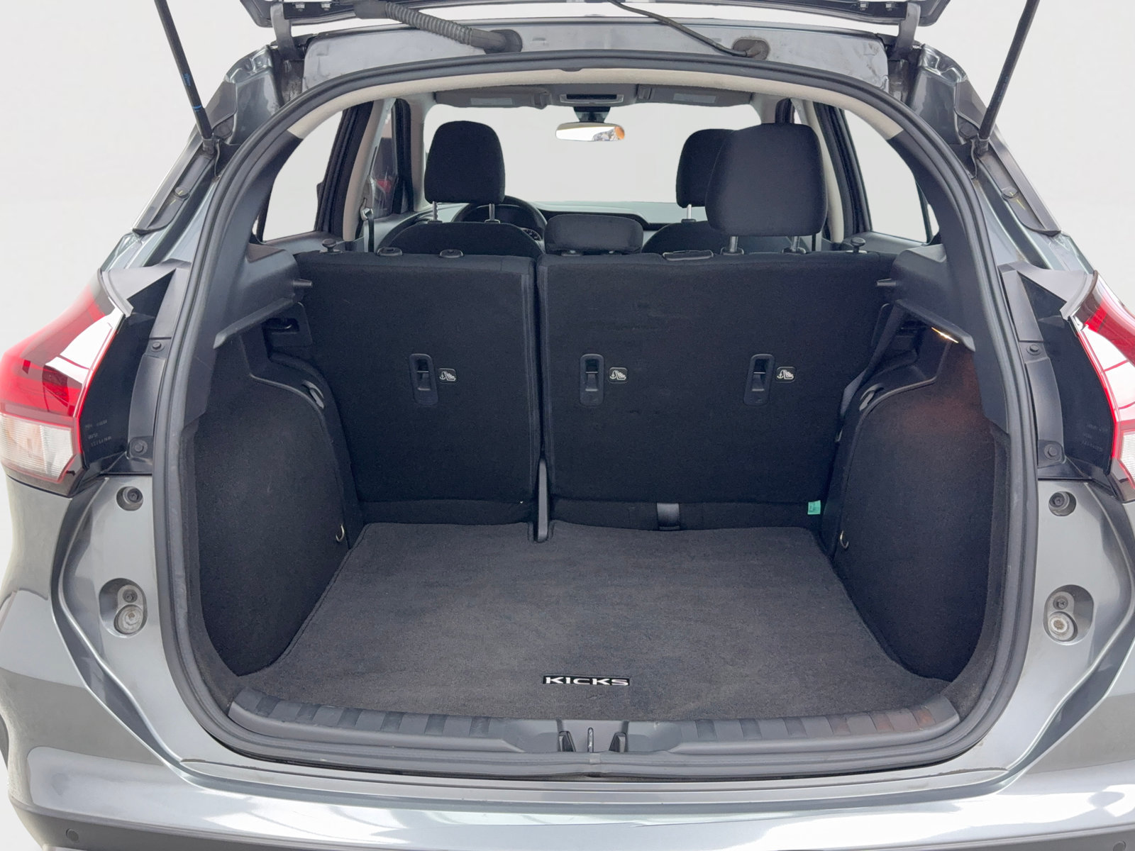Used 2023 Nissan Kicks S FWD image 47