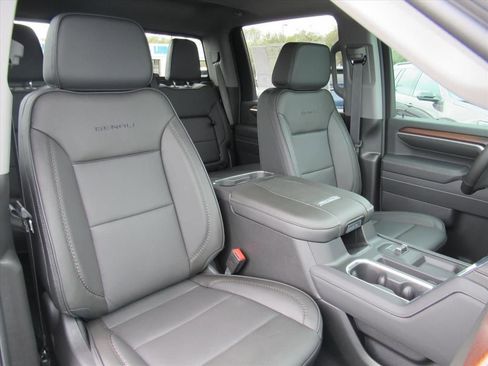 New 2026 GMC Sierra 2500 Denali w/ Denali Reserve Package image 8