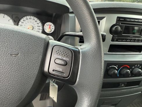 Used 2008 Dodge Ram 1500 Truck SLT image 25