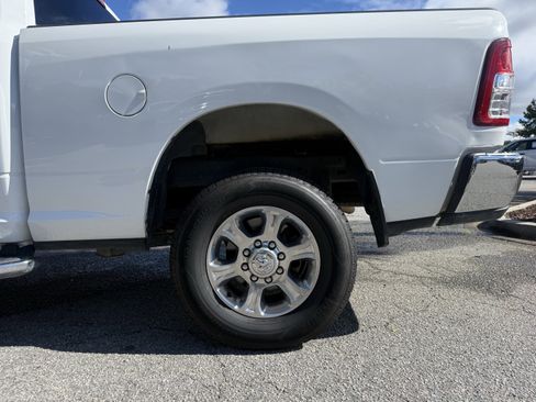 Used 2024 RAM 2500 Big Horn image 28