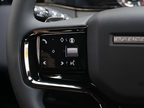 Used 2026 Land Rover Range Rover Evoque S image 20