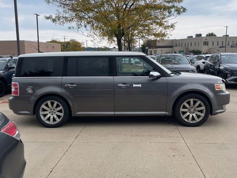 Used 2009 Ford Flex Limited image 5