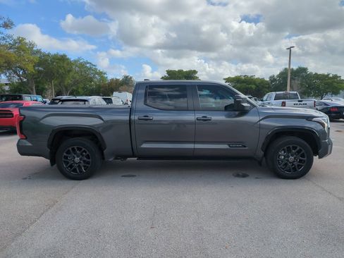 Used 2024 Toyota Tundra Platinum AWD/4WD image 5
