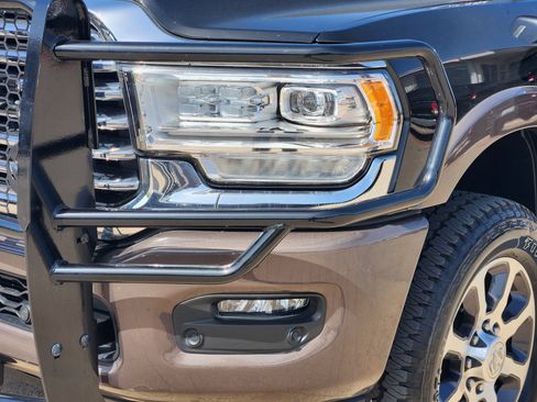 Used 2024 RAM 3500 Limited w/ Towing Technology Group AWD/4WD image 9