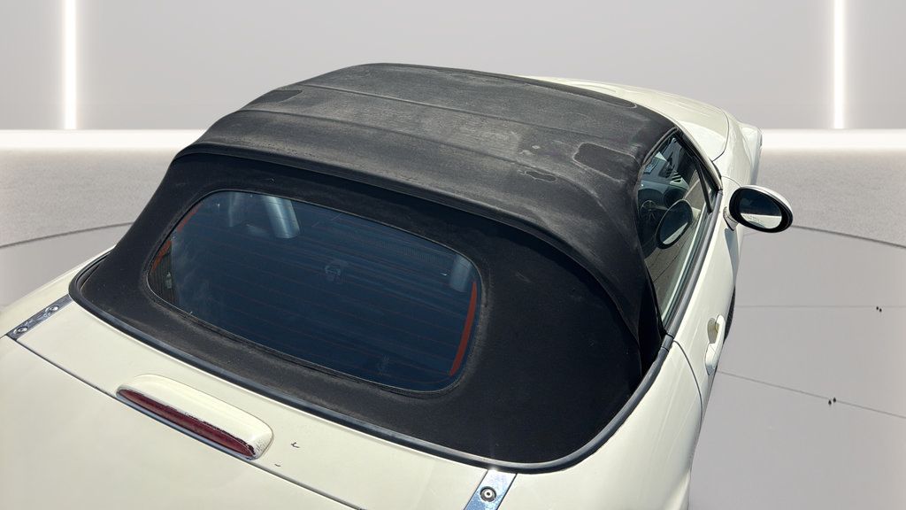 Used 2009 MAZDA MX-5 Miata Touring RWD image 31