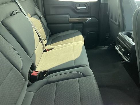 Used 2021 Chevrolet Silverado 1500 LT Trail Boss image 11