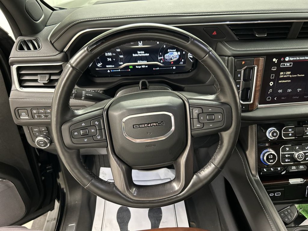 Used 2023 GMC Yukon Denali Ultimate AWD/4WD image 4