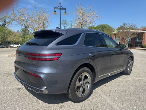 New 2026 Genesis GV70 2.5T Advanced AWD/4WD image 10
