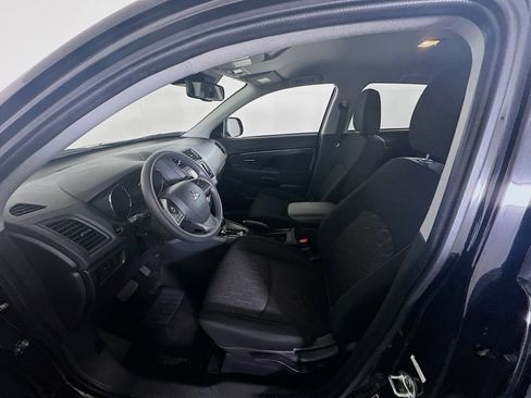 Used 2025 Mitsubishi Outlander Sport ES image 13