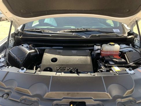 Certified 2023 Chevrolet Traverse LT FWD image 29