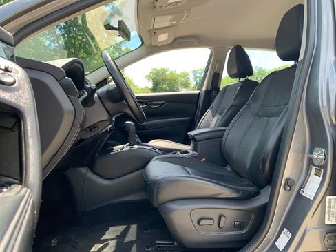 Used 2018 Nissan Rogue Sport SL AWD/4WD image 34
