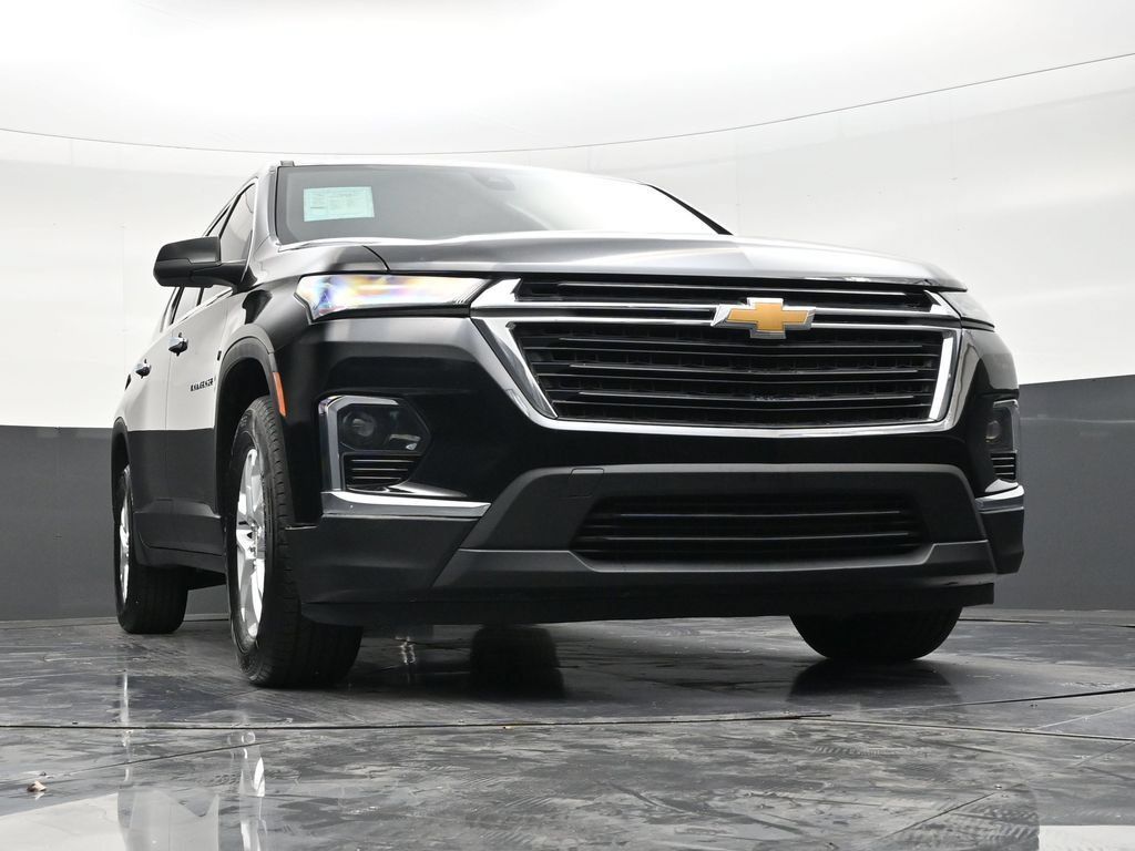 Used 2024 Chevrolet Traverse LS FWD image 23