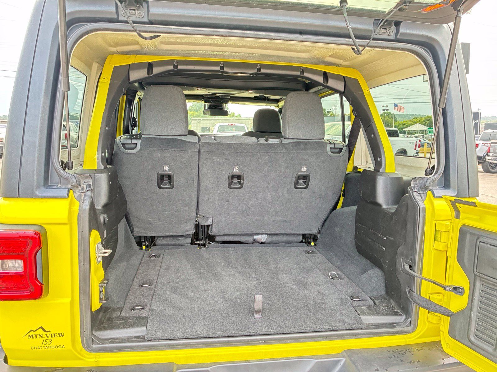 Used 2024 Jeep Wrangler Unlimited Rubicon AWD/4WD image 16