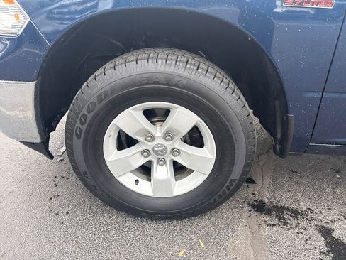 Used 2020 RAM 1500 Classic SLT AWD/4WD image 13