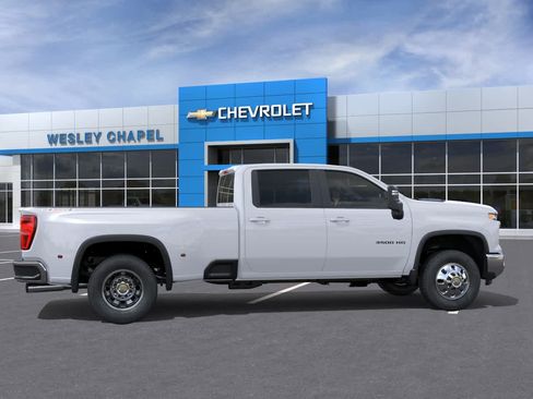 New 2026 Chevrolet Silverado 3500 LT w/ Convenience Package AWD/4WD image 6