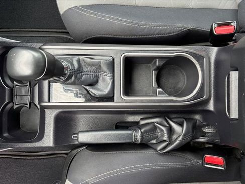 Used 2021 Toyota Tacoma TRD Sport AWD/4WD image 19