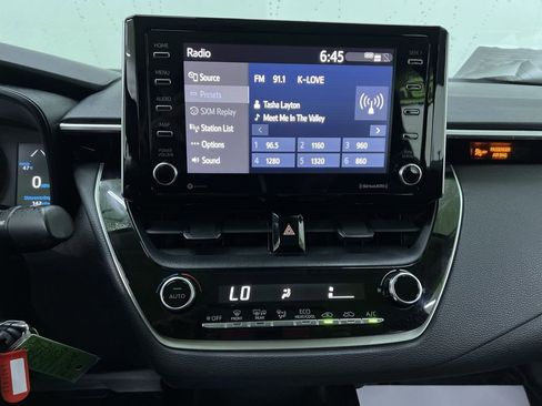 Used 2021 Toyota Corolla LE FWD image 21