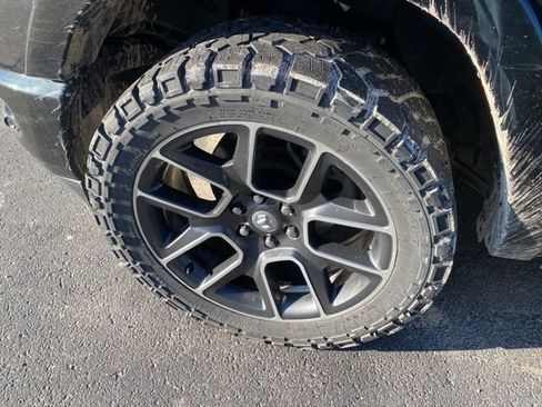 Used 2020 RAM 1500 Laramie image 8