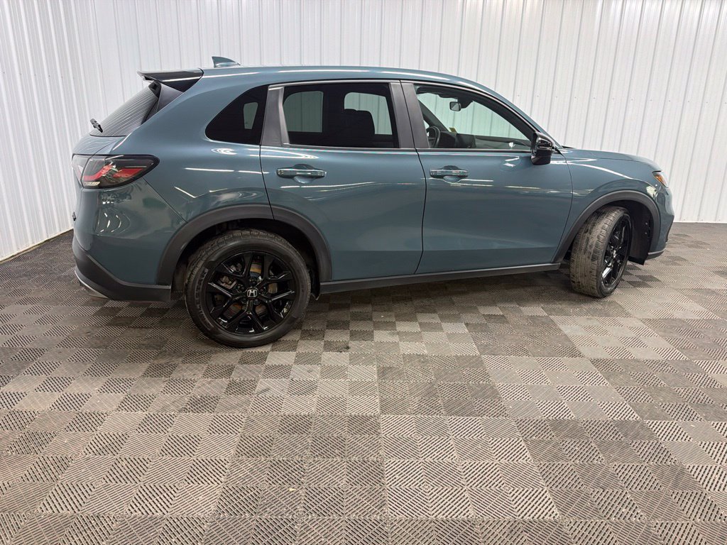 Used 2024 Honda HR-V Sport image 3